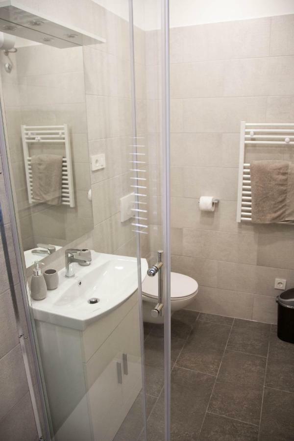 Soukki Town Centre Suites 1 Split Exteriér fotografie