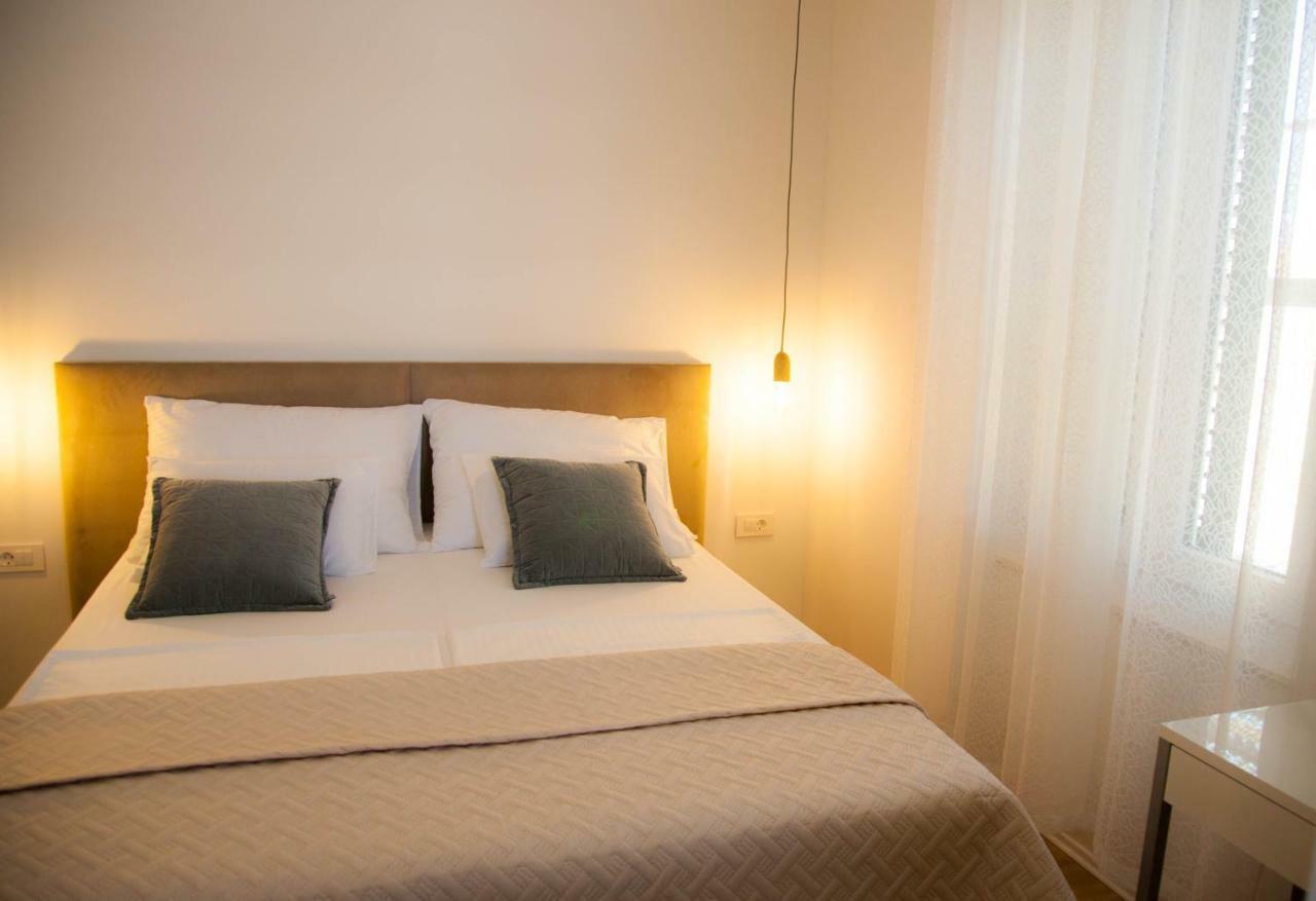 Soukki Town Centre Suites 1 Split Exteriér fotografie