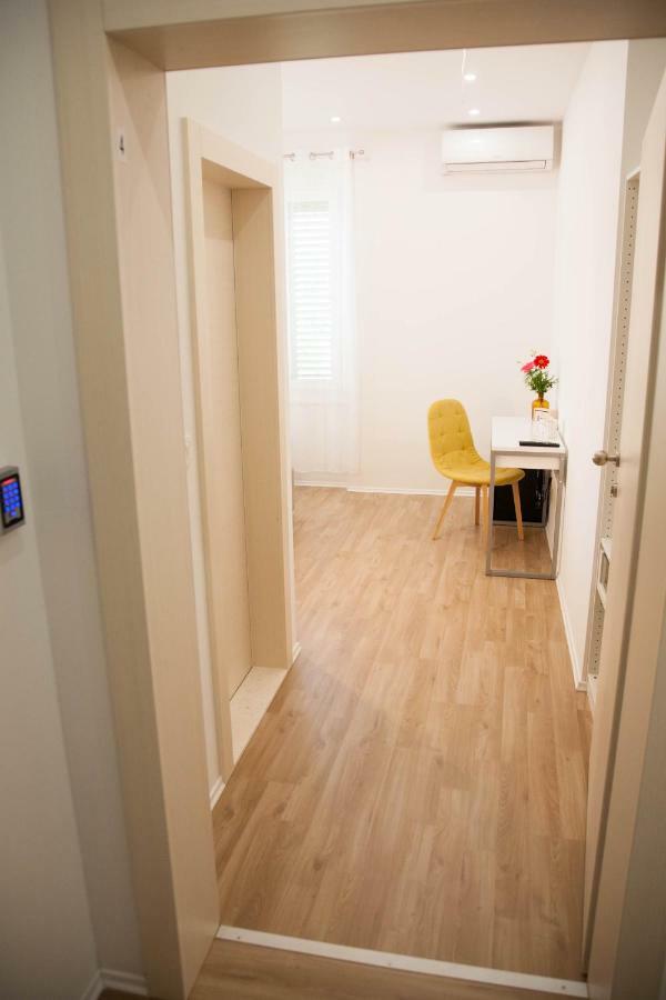 Soukki Town Centre Suites 1 Split Exteriér fotografie